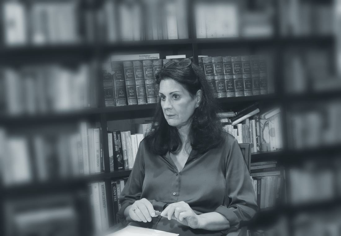 Cornelia Neuhauser bei der Arbeit